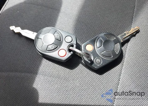 2012 Ford Escape Xlt z USA, uszkodzony, nr VIN 1FMCU0DG4CKC85718